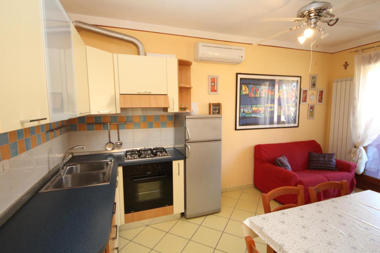 Residence Sole E Mare Appartamenti Росолина Маре Екстериор снимка