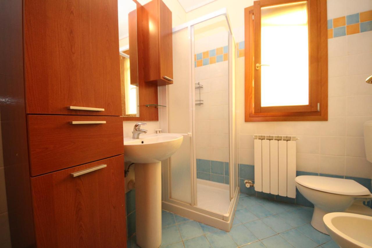 Residence Sole E Mare Appartamenti Росолина Маре Екстериор снимка